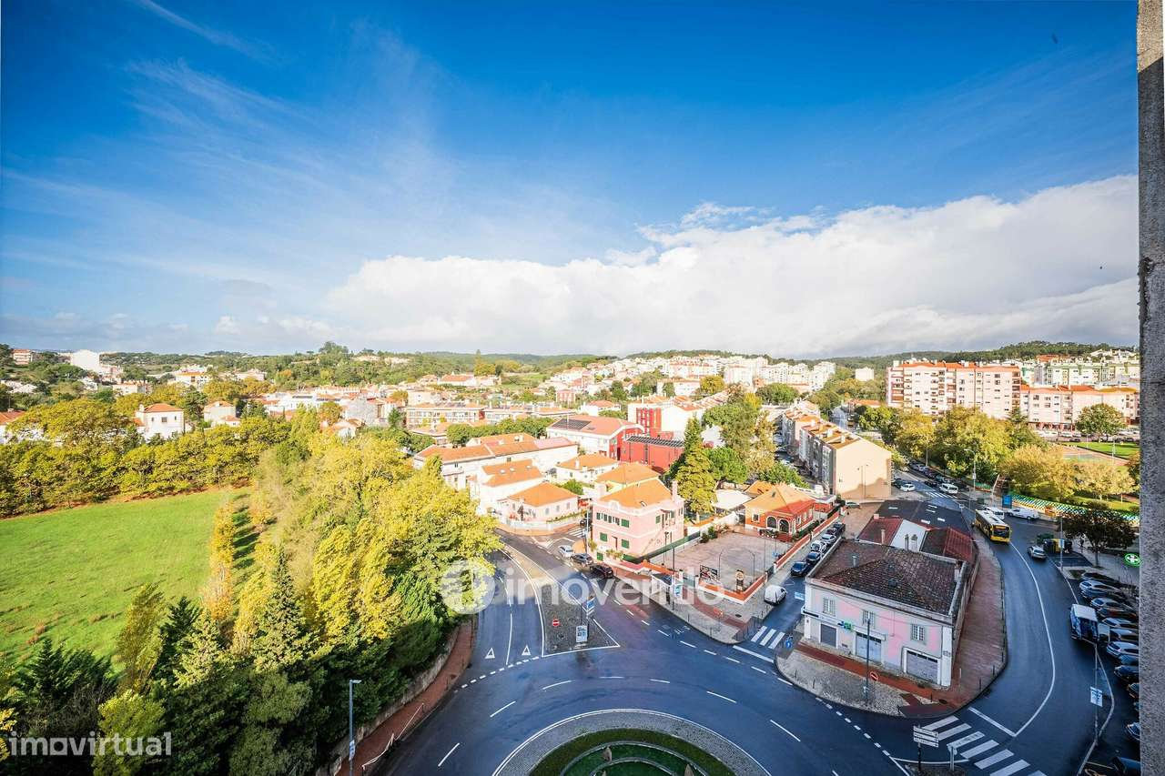 Apartamento T2 totalmente remodelado, com cozinha equipada, em Belas-5