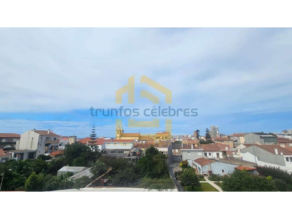 Apartamento T2 Novo | 3 º Andar | 3 Varandas | Lugar de garagem par...-31