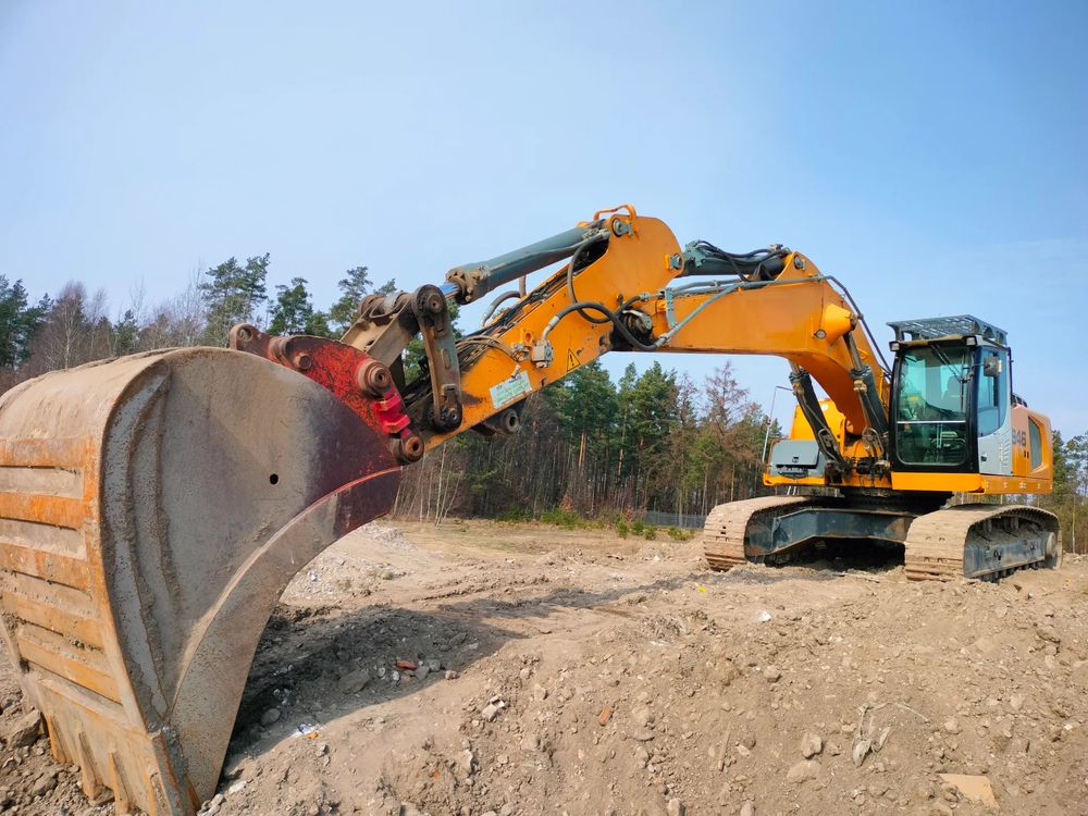 Liebherr R946 lc 2014