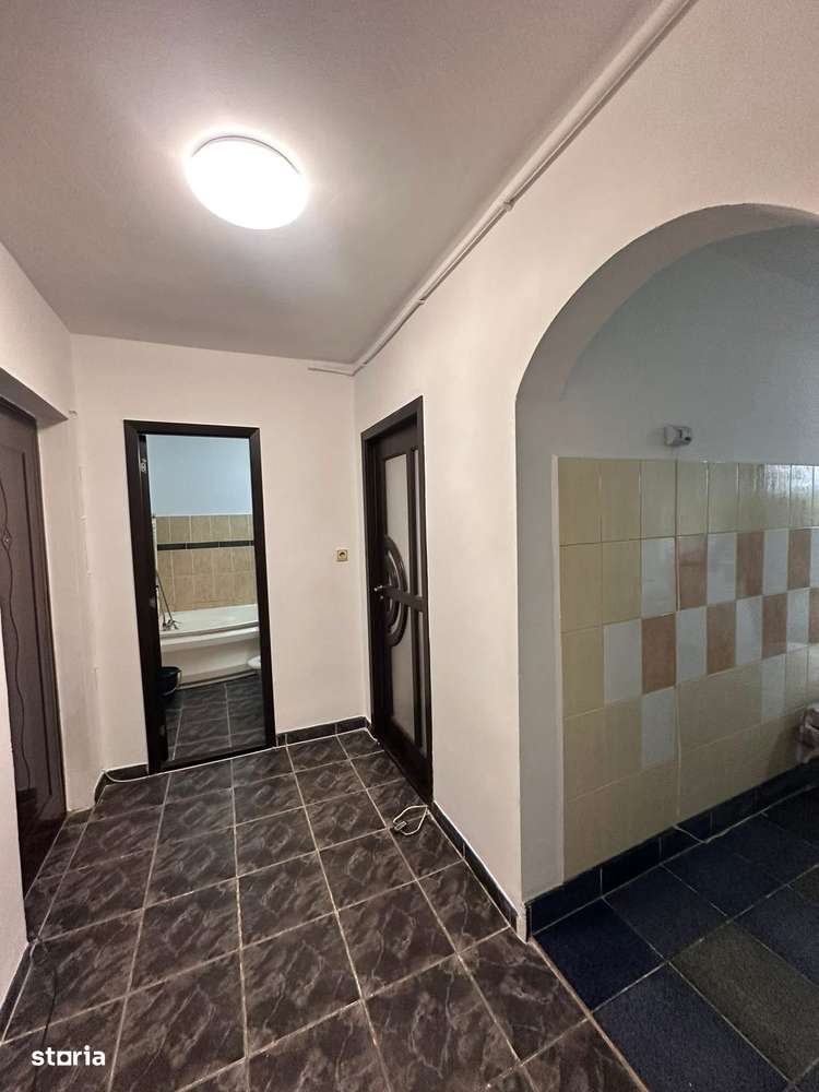 De vanzare garsoniera, etaj intermediar, zona Kaufland, 28.500 euro - Imagine principală: 5/9