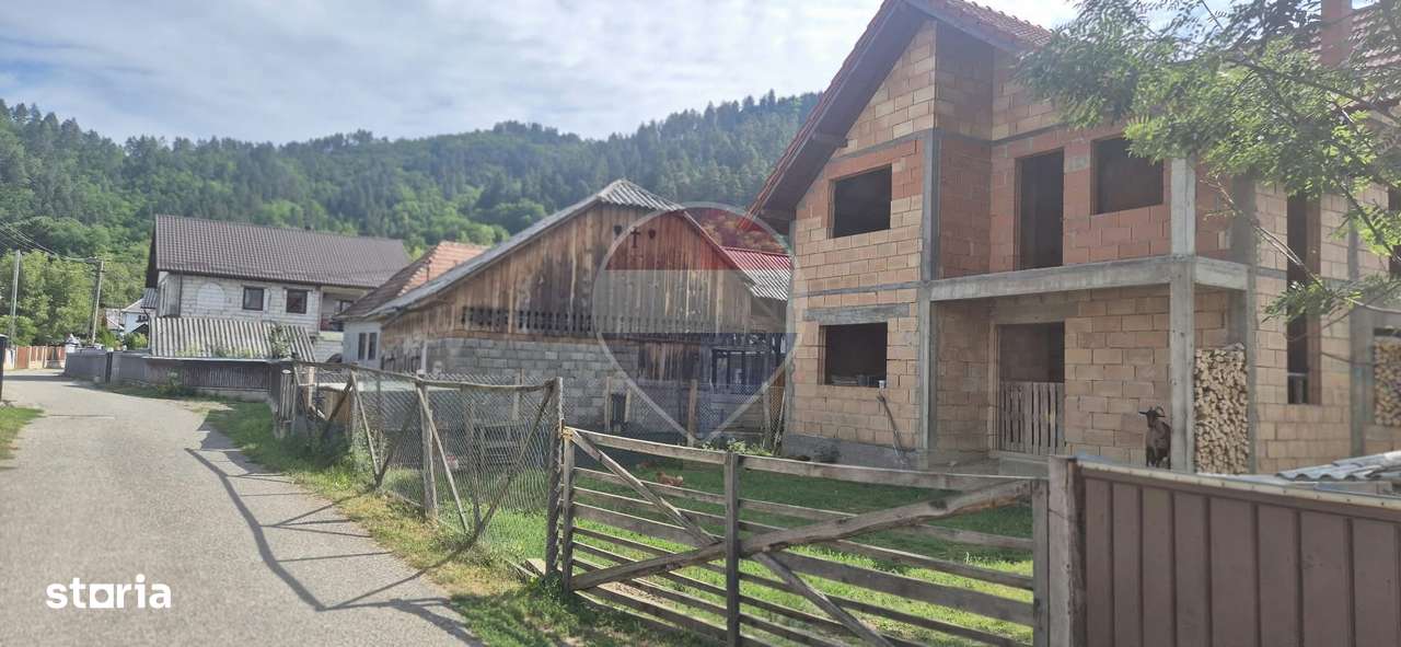 Casă / Vilă cu 4 camere de vânzare-7