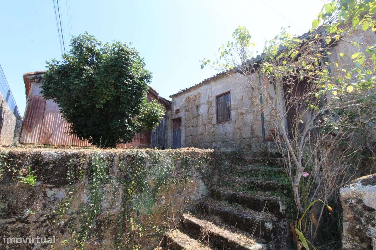 Moradia para Reconstrução com Terreno - Grande imagem: 4/23