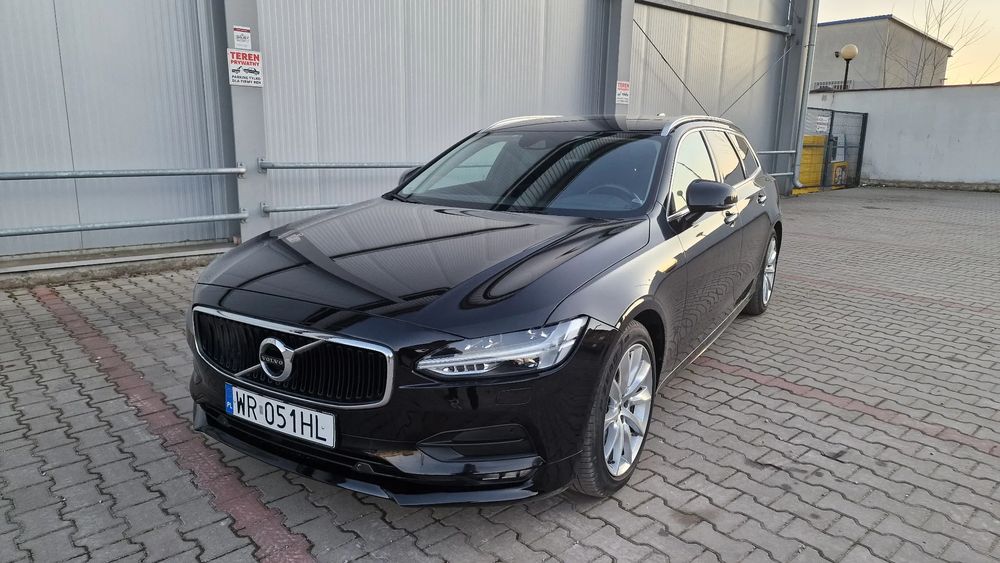 Volvo V90 D4 Momentum 2018