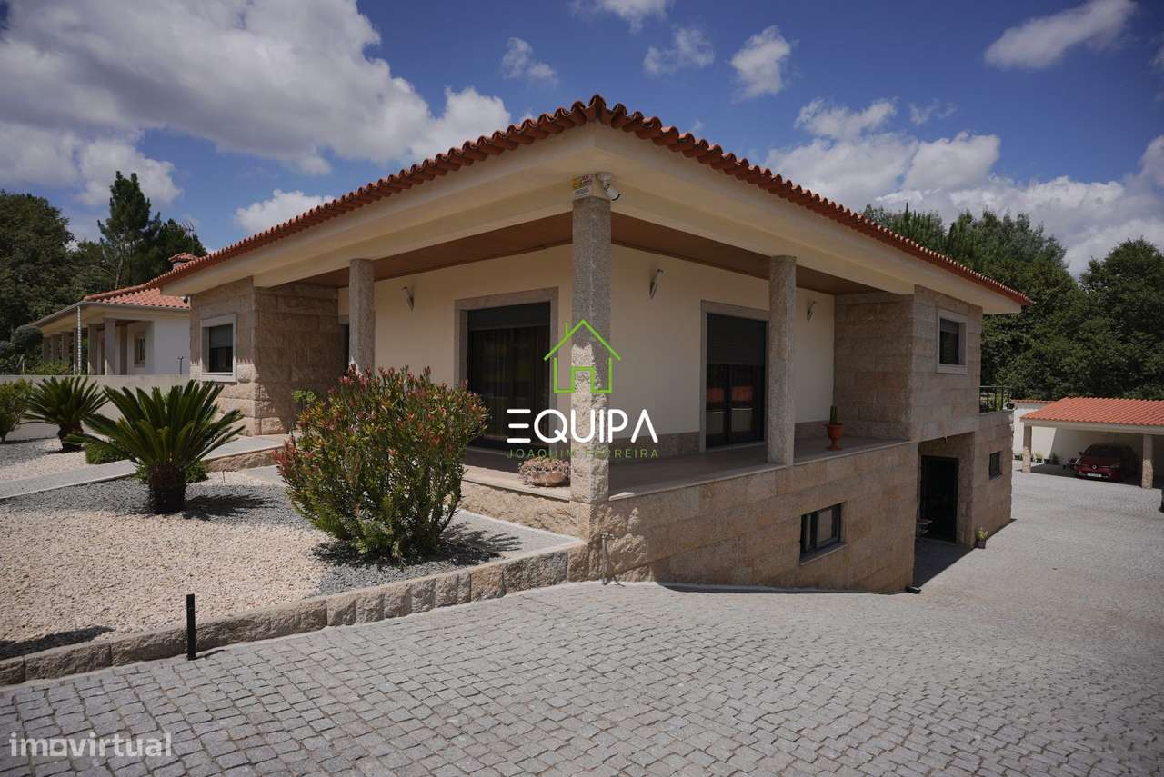 MORADIA ISOLADA T3+T2-1