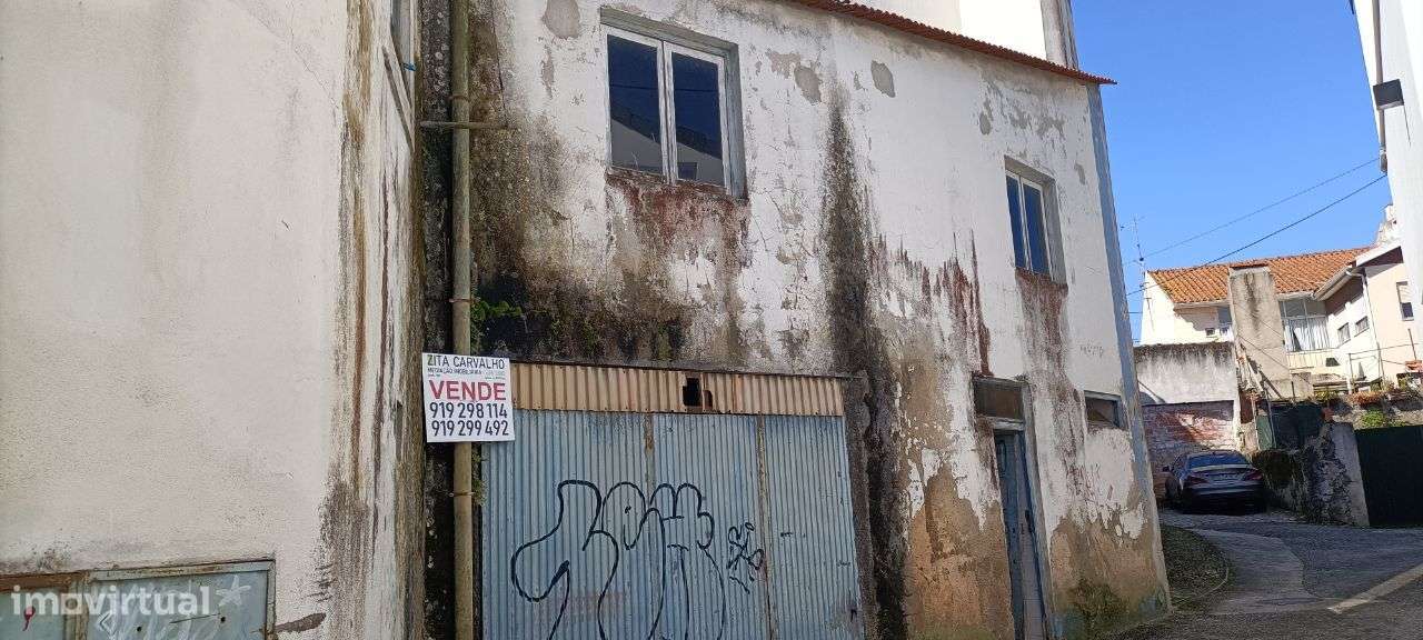 Prédio centro do Valado -Nazaré Projeto aprovado para 5-Apartamentos-9