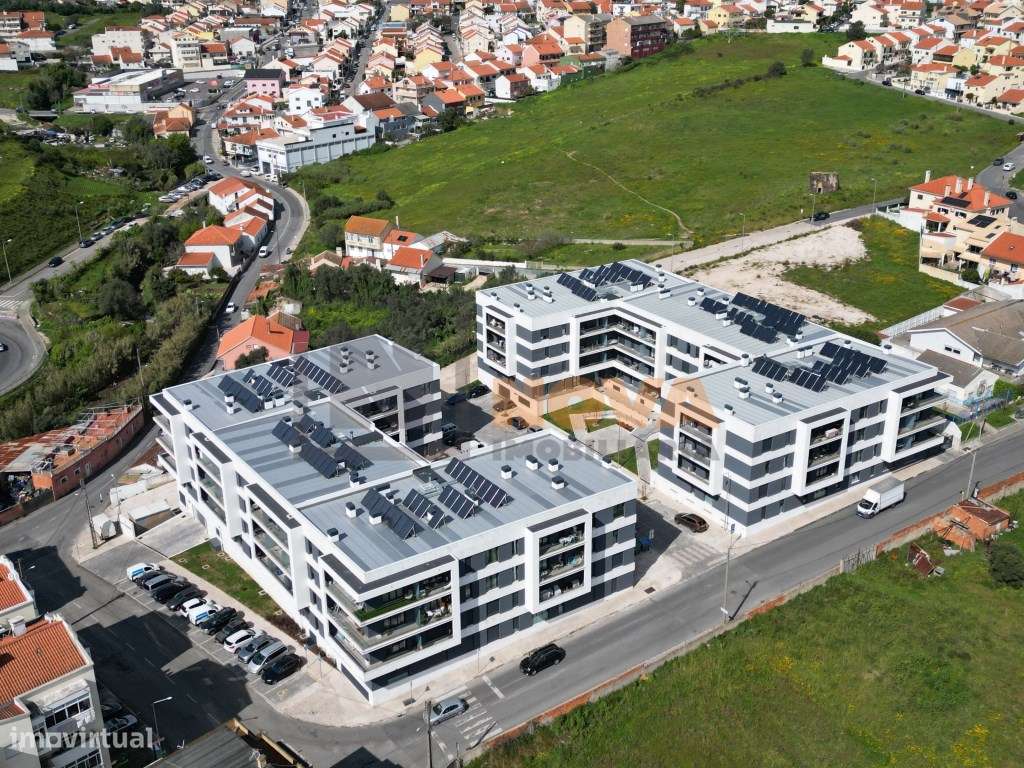 Apartamento T3 Moderno em Famões | 155 m² | Excelente Exposição Sol...-18