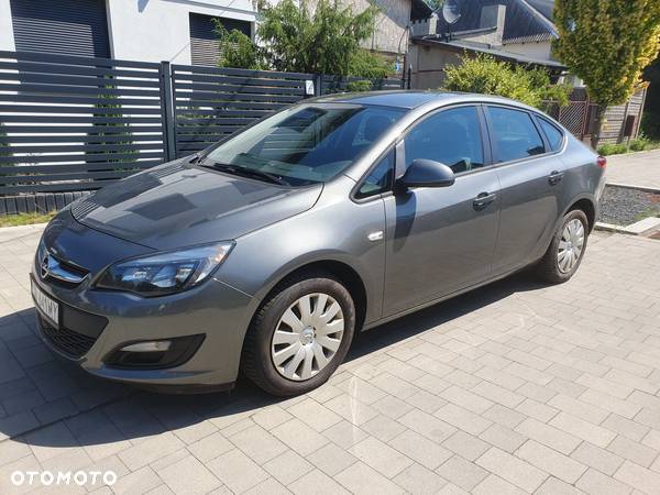 Opel Astra IV 1.4 T Active - 2