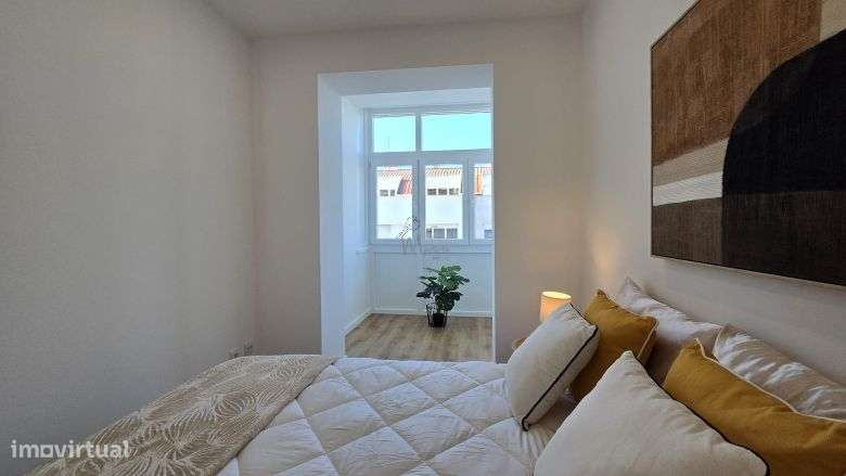 &#127991;&#65039;Apartamento T3 Remodelado em Benfica – Moderno e Cent-12