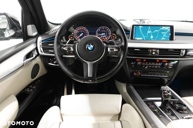 BMW X5 M M50d - 34