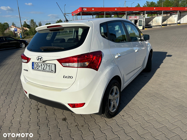 Hyundai ix20 1.4 Comfort - 11