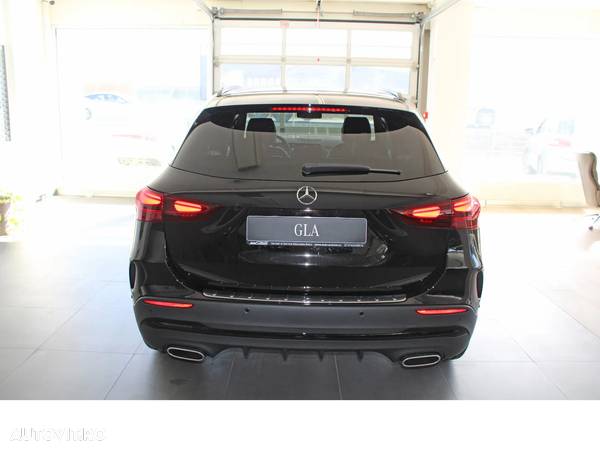 Mercedes-Benz GLA 200 d 4Matic 8G-DCT AMG Line - 7