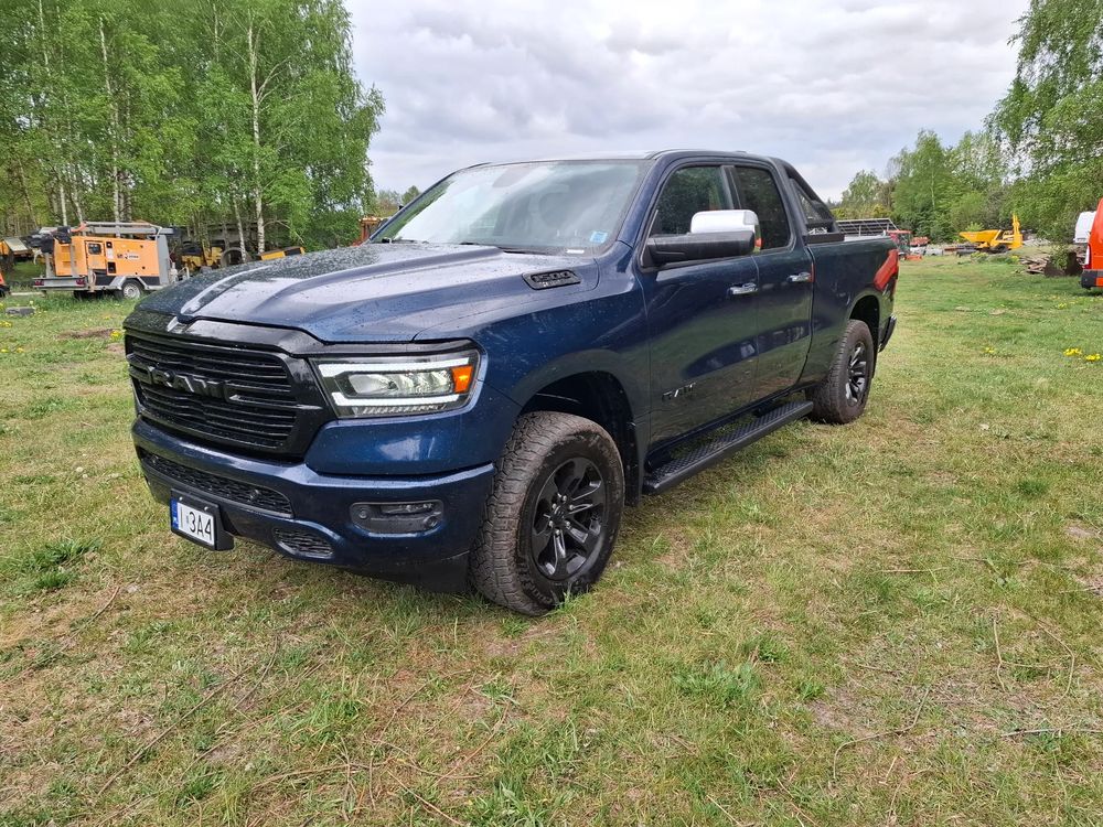 RAM 1500 5.7 Crew Cab Bighorn 2020