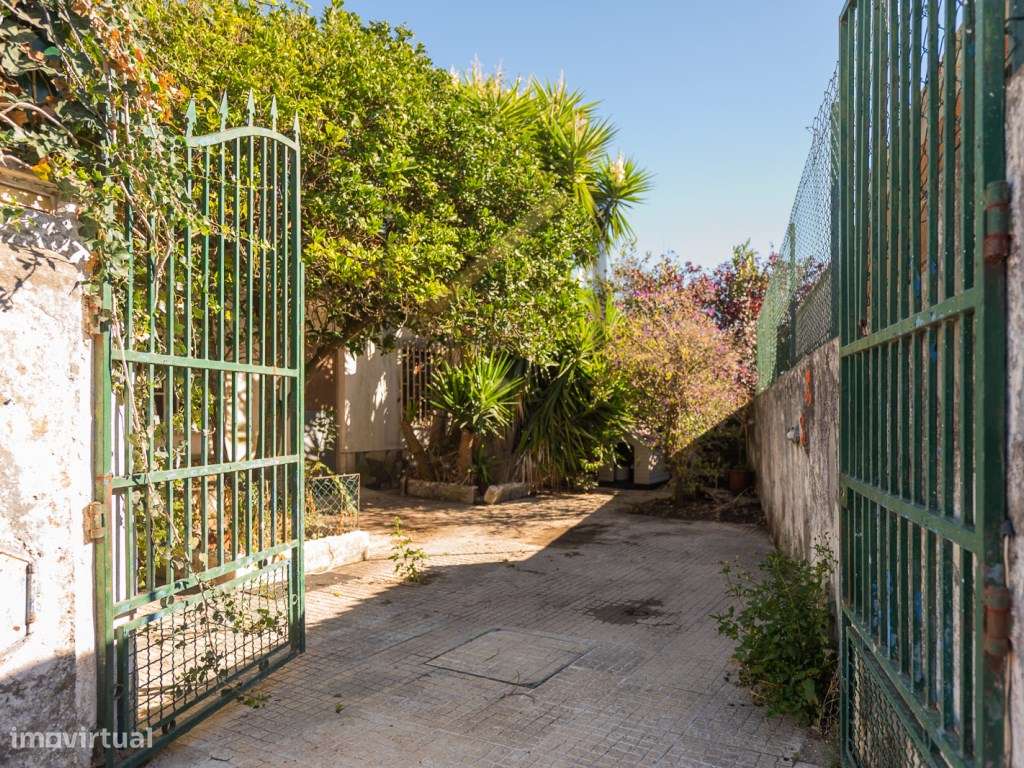Moradia térrea com anexo no centro de Alcoitão - oportunidade única... - Grande imagem: 5/35