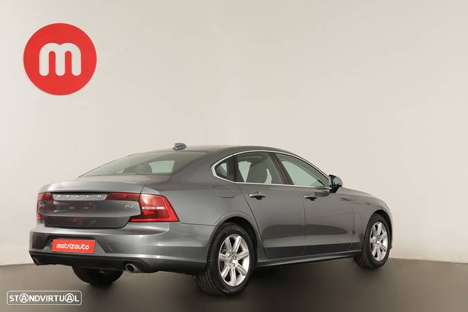 Volvo S90 2.0 D4 Momentum Geartronic - 4
