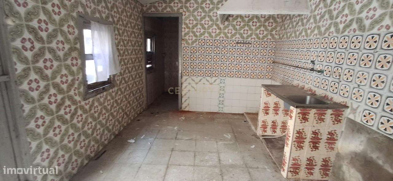 Moradia e Terreno – Primeira Linha de Mar da Póvoa de Varzim - Grande imagem: 4/14