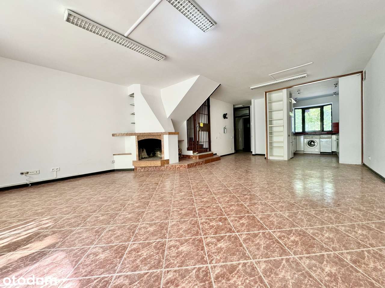 Dom mieszkalno-biurowy z basenem do własnej aranżacji | Mokotów-4