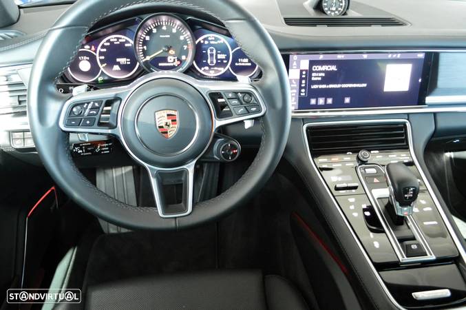 Porsche Panamera Sport Turismo 4 E-Hybrid - 10