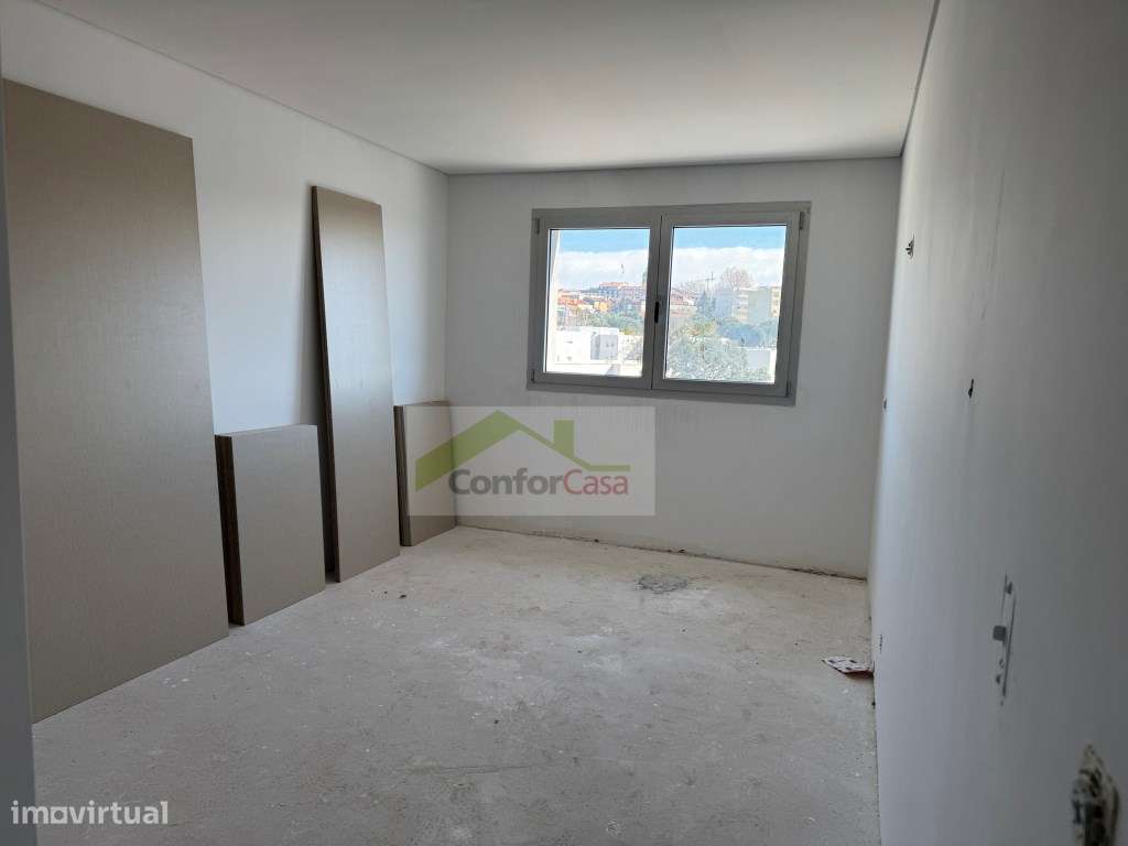 Apartamento T2 em Construção com Varanda e Garagem - Braga Centro-6
