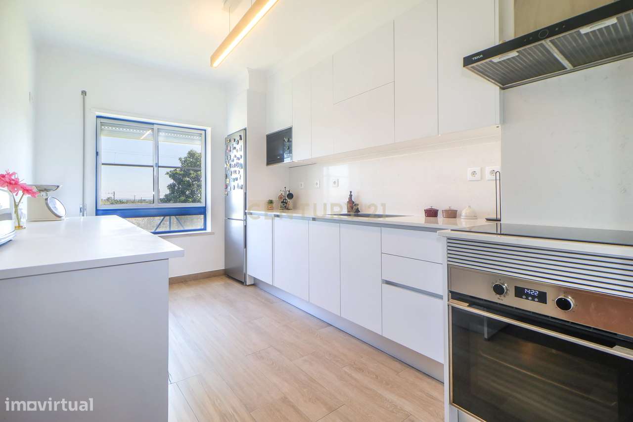 T3 Remodelado em 2024 | Pronto a Habitar | Vendas Novas-33