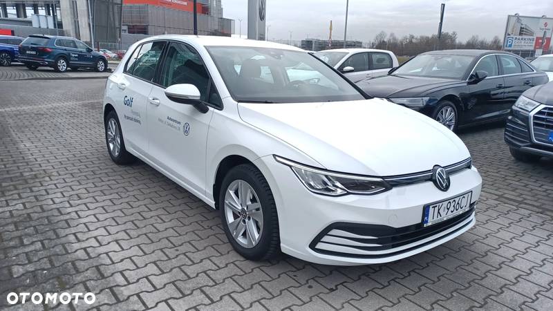 Volkswagen Golf VIII 1.0 eTSI Life DSG - 8