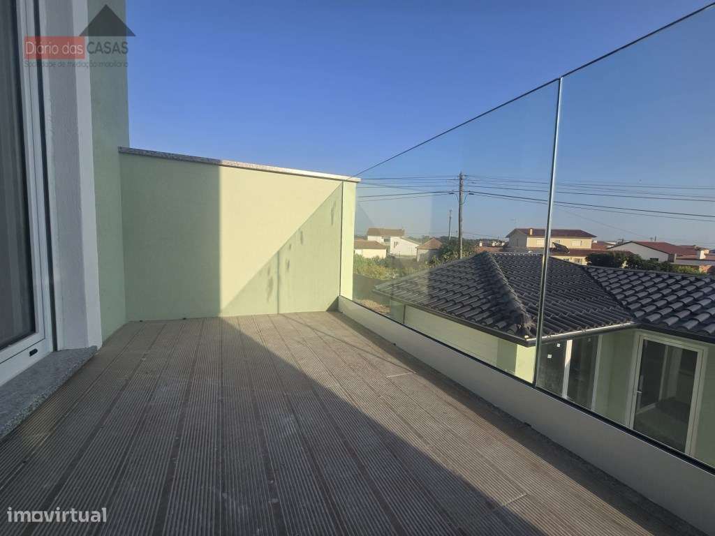 Moradia geminada T4 em Aveiro - Gafanha do Carmo-16