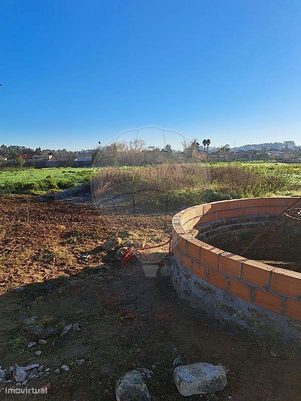 Terreno  para venda - Grande imagem: 2/3