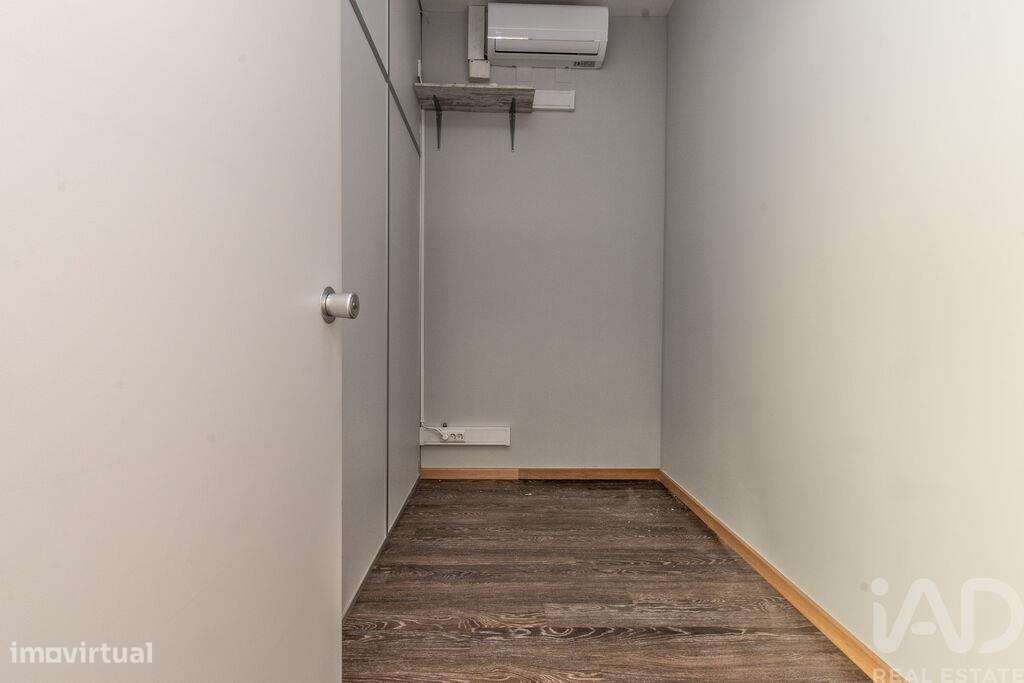 Loja / Estabelecimento Comercial em Marinha Grande de 135,00 m2 - Grande imagem: 5/10