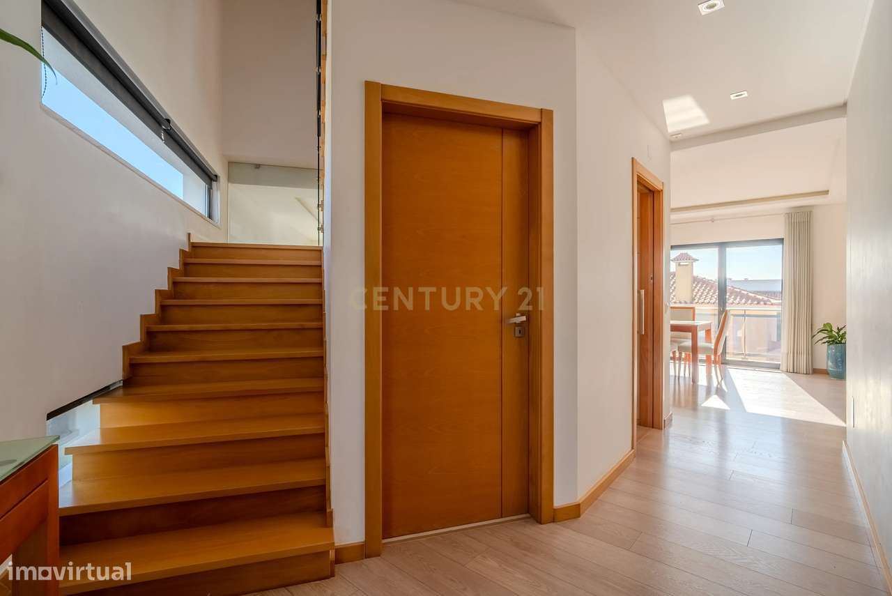 Moradia T4 exclusiva - Mafra - Grande imagem: 2/57