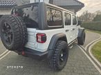 Jeep Wrangler - 5