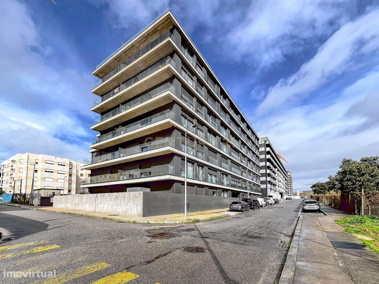 Estúdio - Mobilado - Garagem - Grande imagem: 2/20