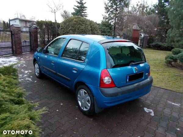 Renault Clio - 6