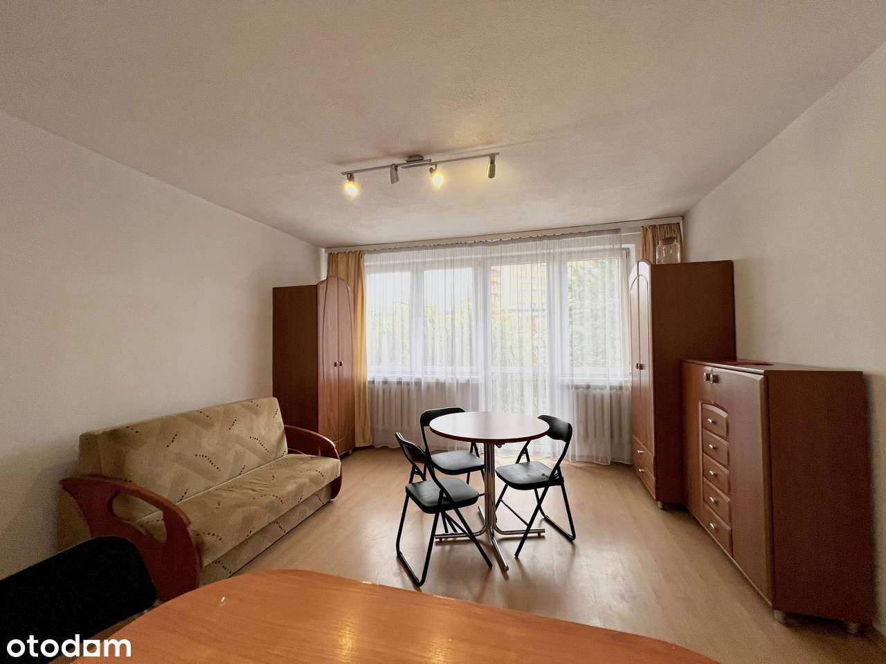 Dwustronne, jasne mieszkanie  z świetną komunikacją. Do wprowadzenia.-3