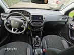 Peugeot 2008 1.2 Pure Tech Signature - 10