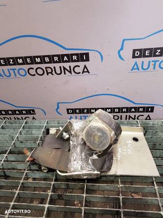 Centura spate mijloc Nissan Navara 2006 - 2010 SUV 4 Usi (521) - 2