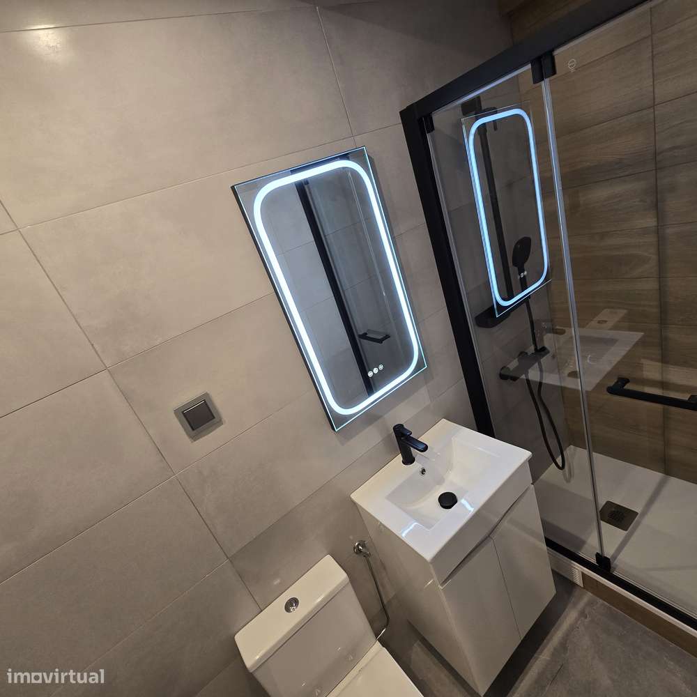 T3 MONTALVÃO Remodelado c/varanda-12