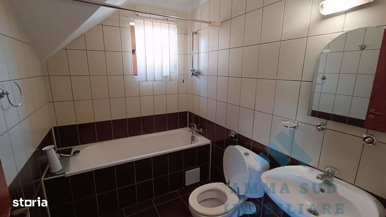 Casa individuala - 6 Camere - 561 mp teren - Autostrada A0-17