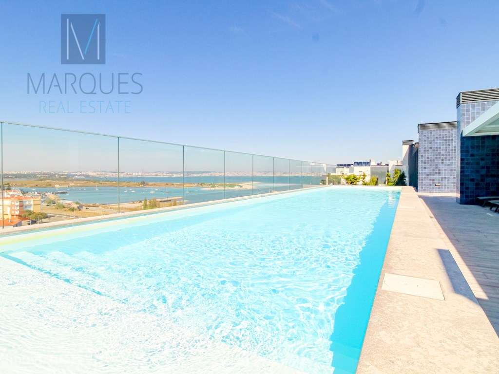 Apartamento T2+1 Duplex em condomínio fechado na Quinta da Trindade...-33