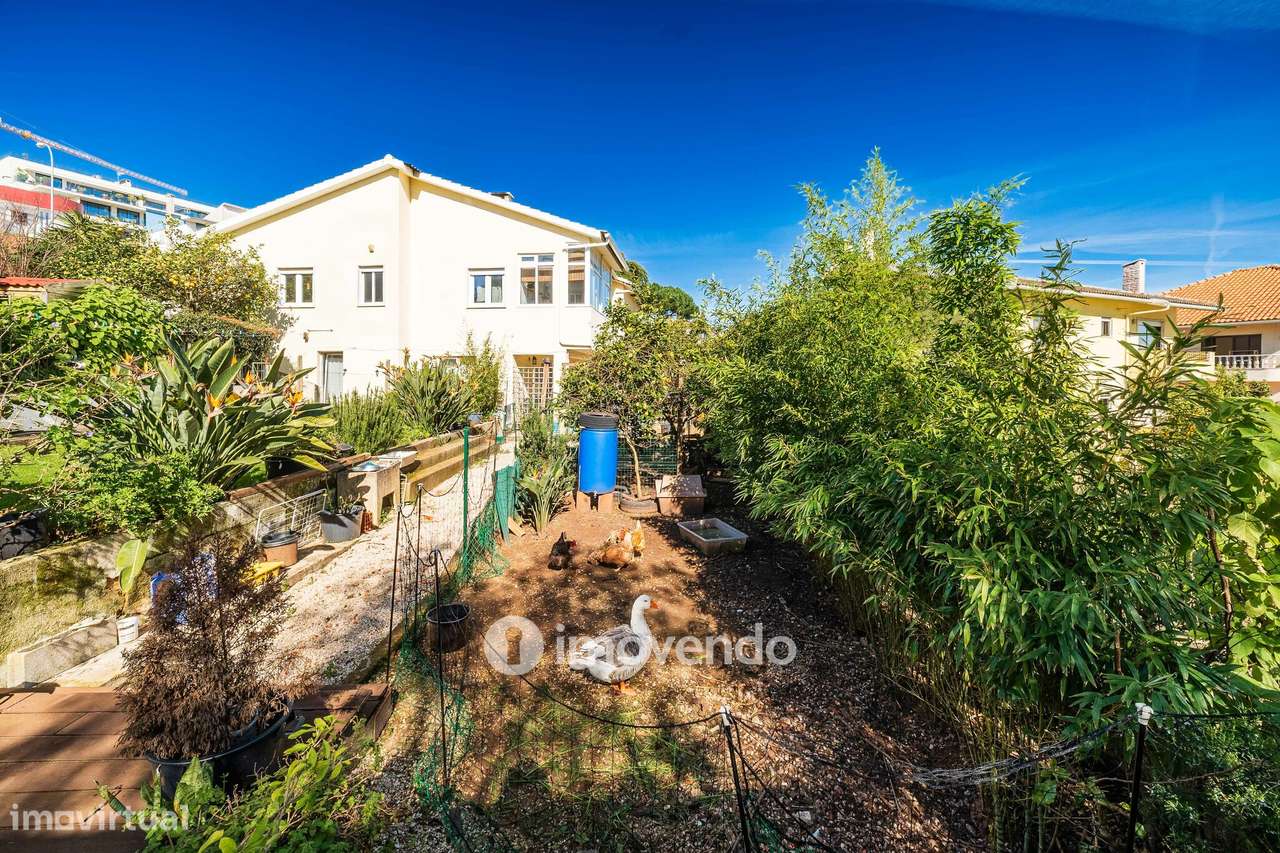 Moradia T3 mais Anexo T1 e Anexo T0 independentes, em Barcarena-53