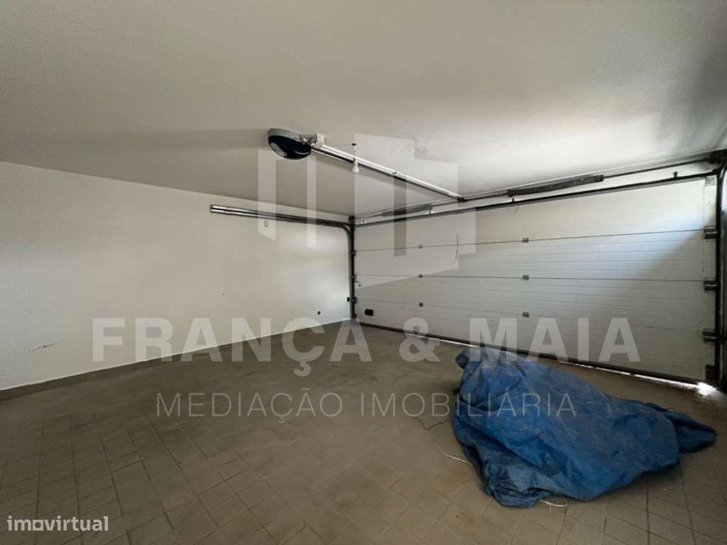 Moradia T3 Renovada com Áreas Excepcionais e Potencial até T5 em Pe...-33