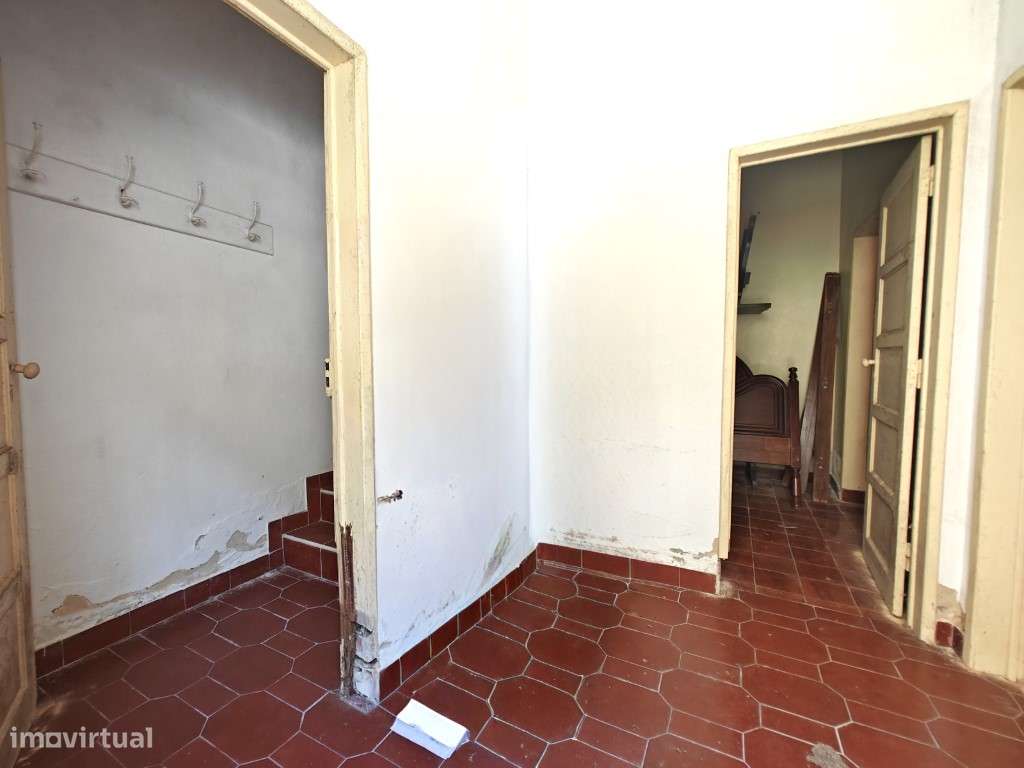 Moradia junto às muralhas do Castelo de Óbidos - Grande imagem: 4/45