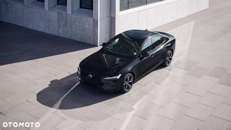 Volvo S60 B5 B Ultimate Dark - 10