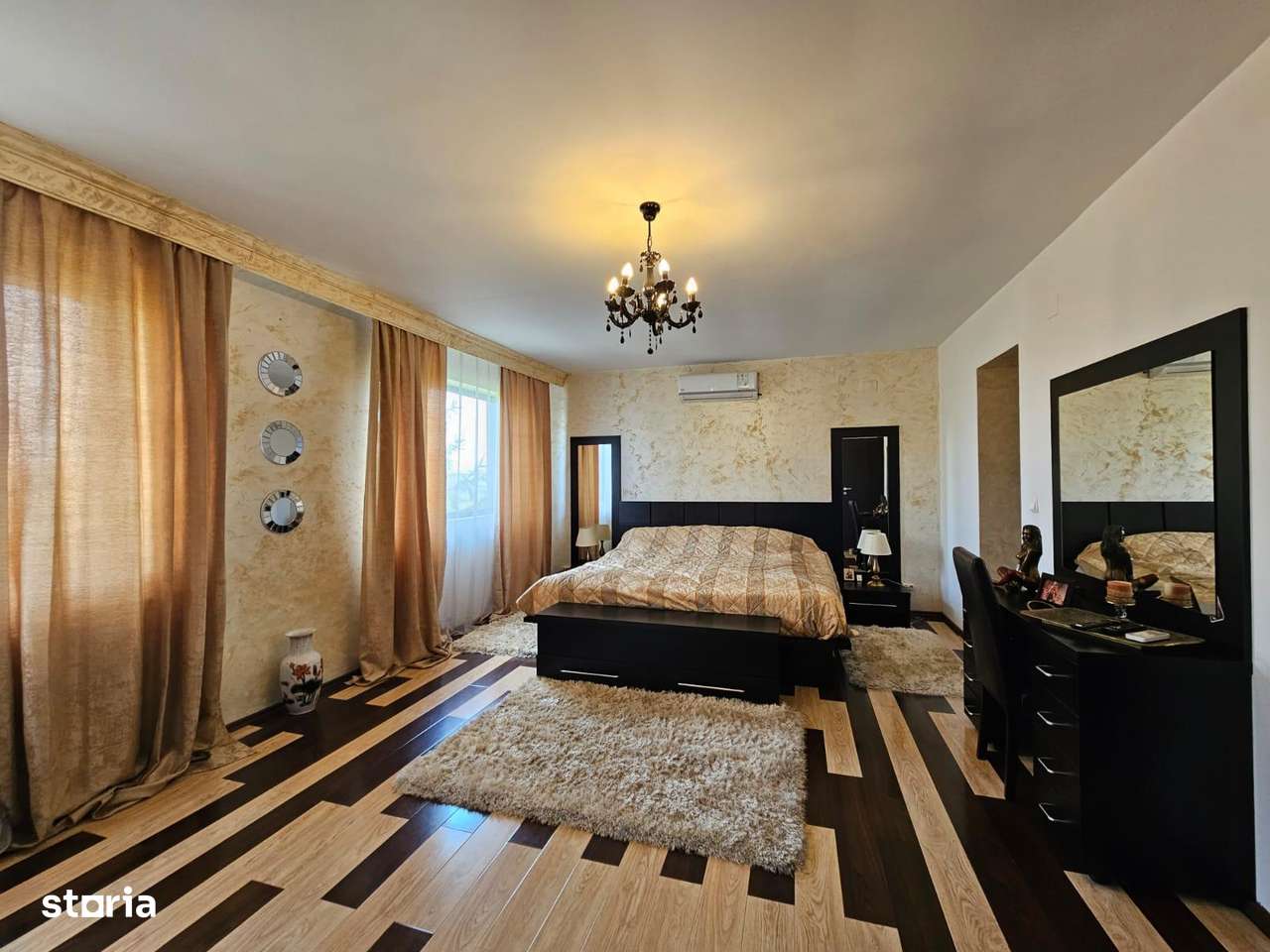 Casa individuala, complet mobilata si utilata, piscina - Imagine principală: 3/20