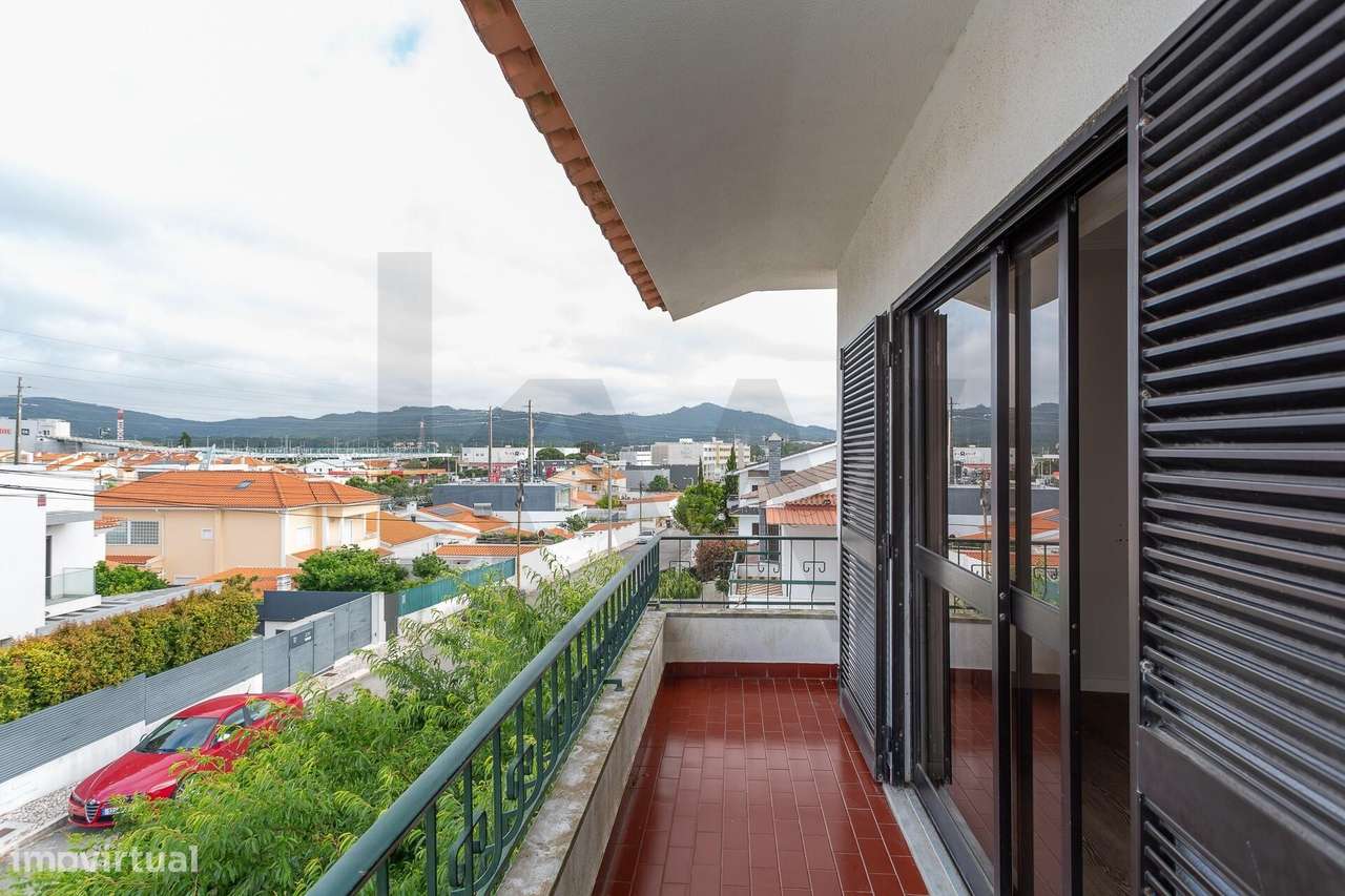 Andar de Moradia T2-19