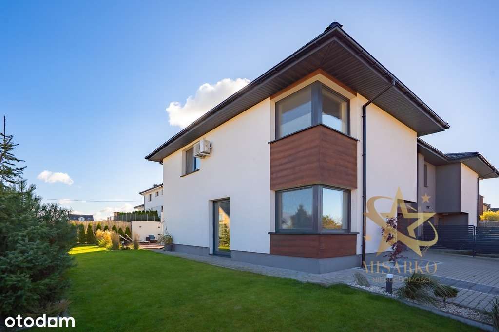 Nowoczesny dom w zabudowie bliźniaczej z basenem-4