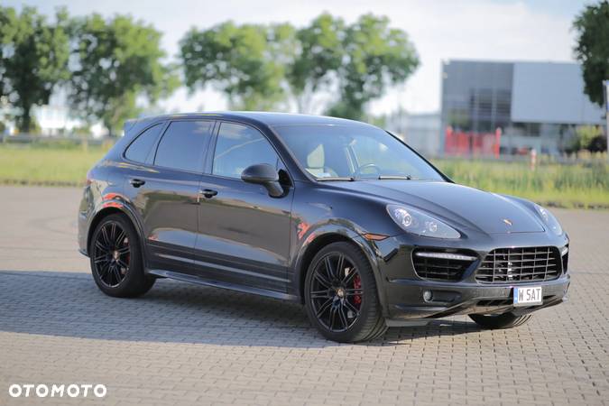 Porsche Cayenne - 13