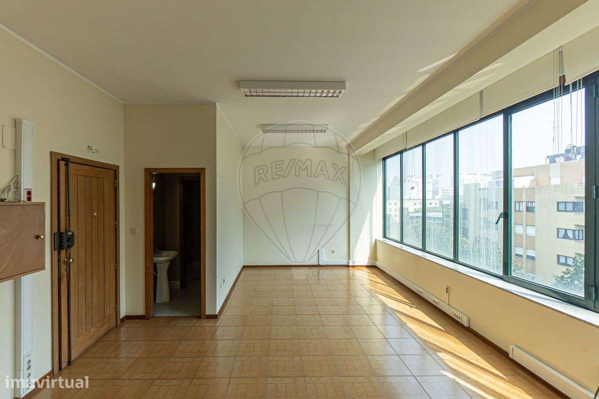 Escritório  para arrendamento - Grande imagem: 4/9