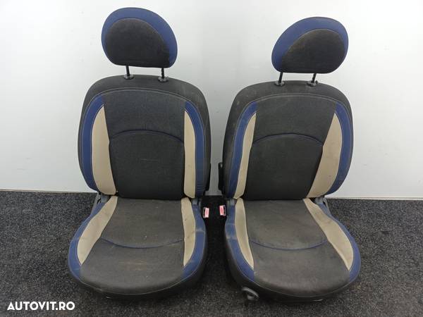 Set scaune interior cu bancheta spate Peugeot 206 HFX  /  1.1i 1998-2007 - 1