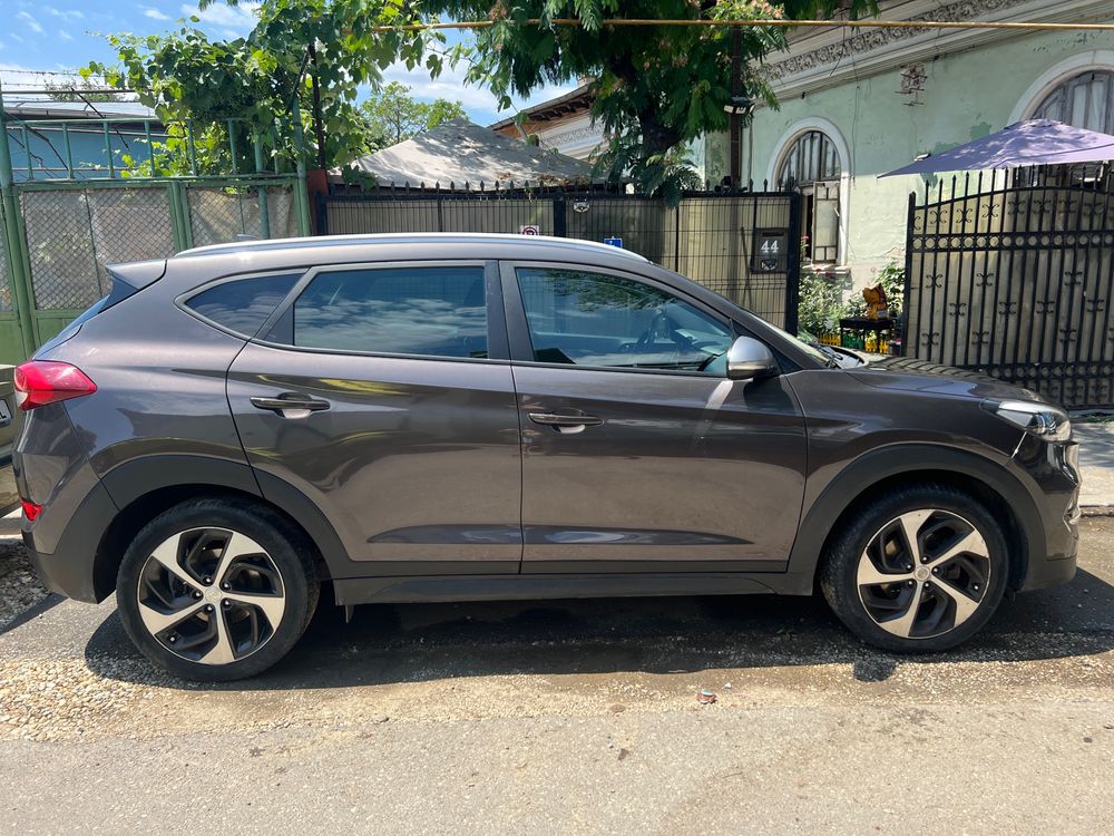 Hyundai Tucson III [2015 - 2020] 2.0 CRDI 4WD 6AT Style 2018