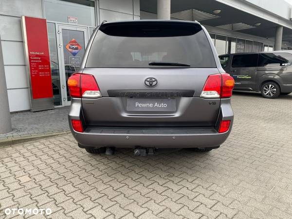 Toyota Land Cruiser - 14