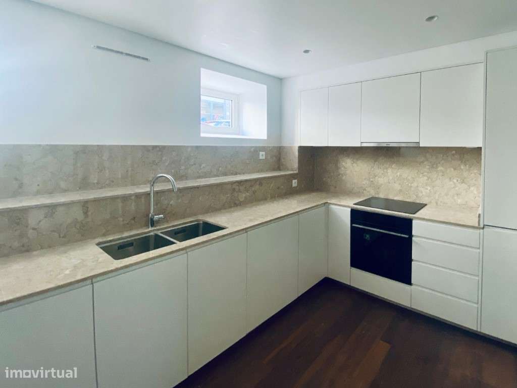 Apartamento T2, varanda, Anjos Lisboa-23
